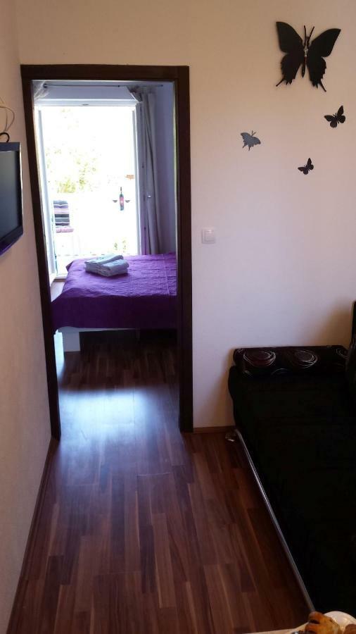 Apartments Lavanda Biograd Na Moru Esterno foto