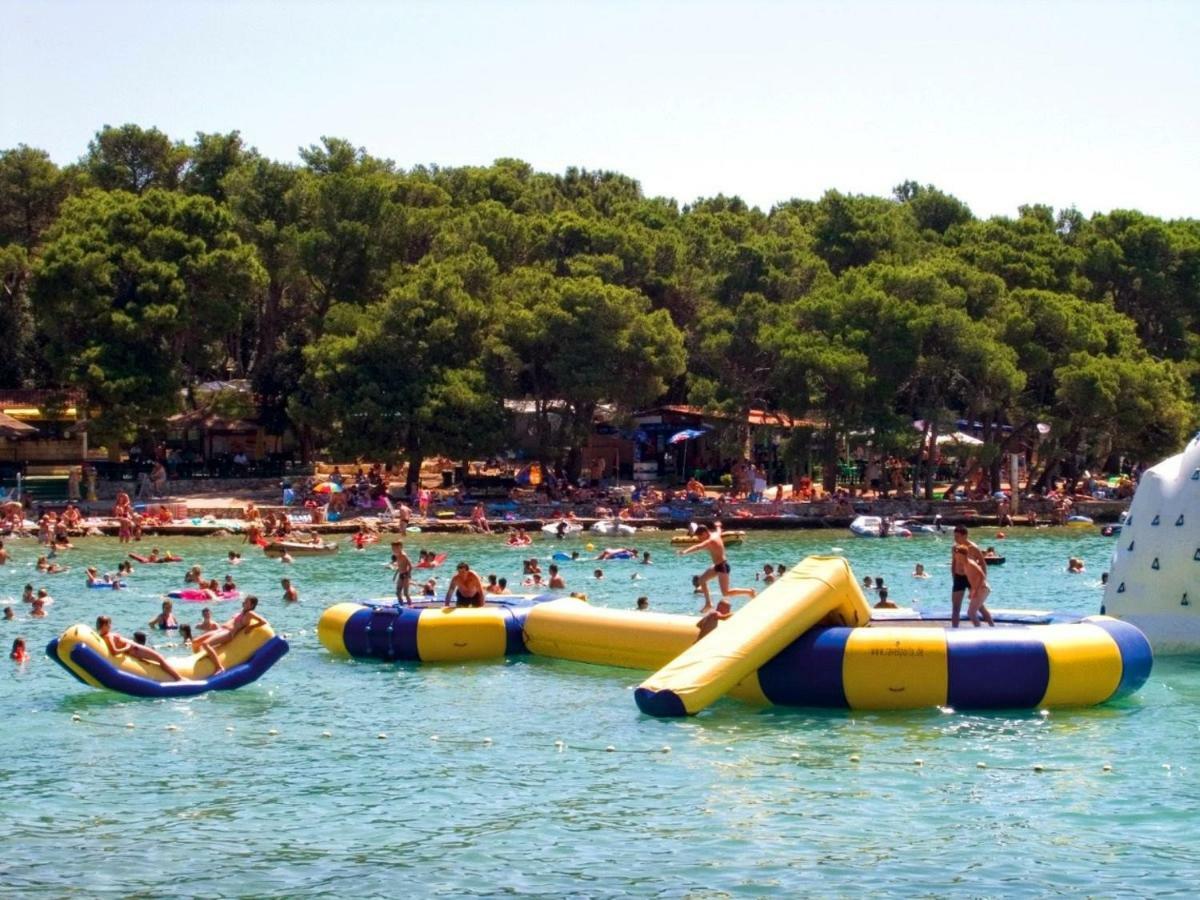 Apartments Lavanda Biograd Na Moru Esterno foto